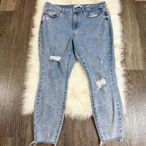 Judy Blue Womens Skinny Fit Jeans Size 20W Distressed Light Blue Wash JB88266